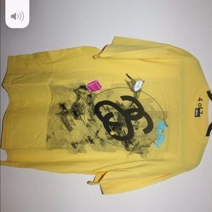 Yellow and black xl stussy shirt vintage